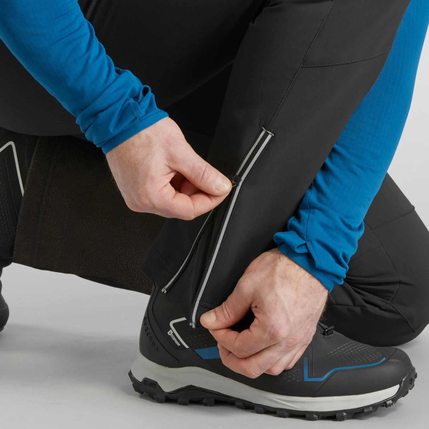 Quechua Men’s Warm Water-repellent Snow Hiking Trousers - Image 5