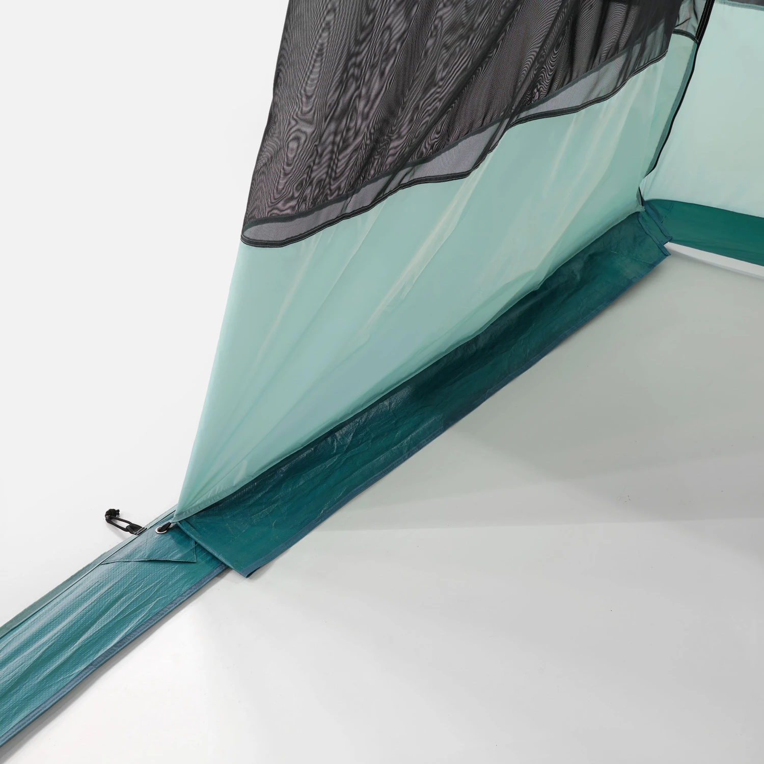 Quechua 10 Man Camping Living Room With Poles - Image 13