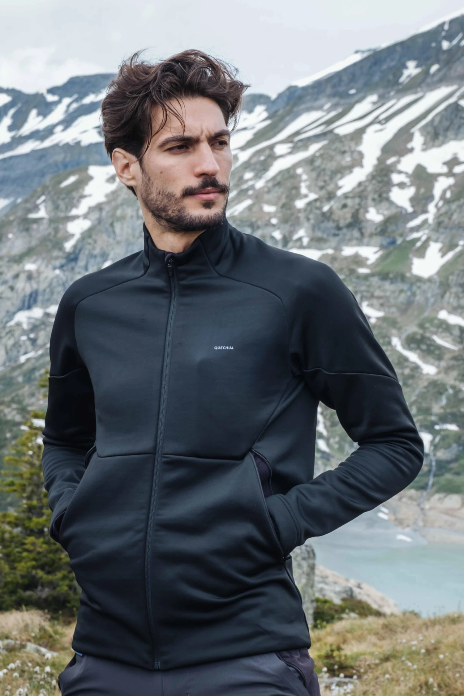 Quechua Men’s Hiking Fleece Jacket MH520 - Image 2