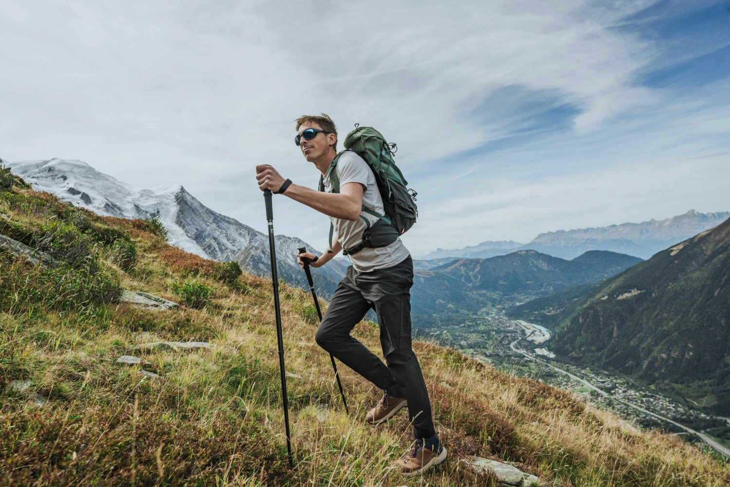 Quechua Men's Hiking Trousers MH500 - Image 2