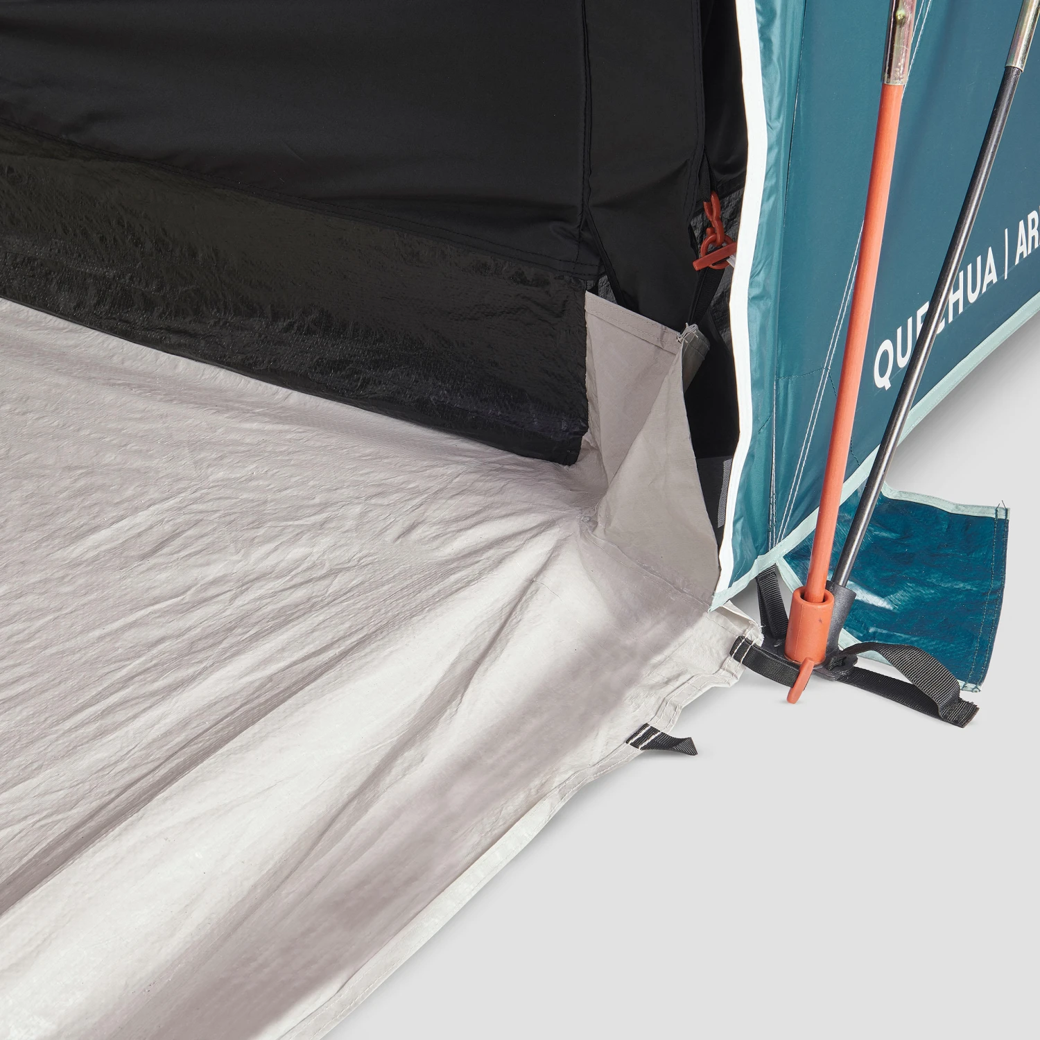 Quechua 4 Man Blackout Tent With Poles - Arpenaz 4.2 F&B - Image 14