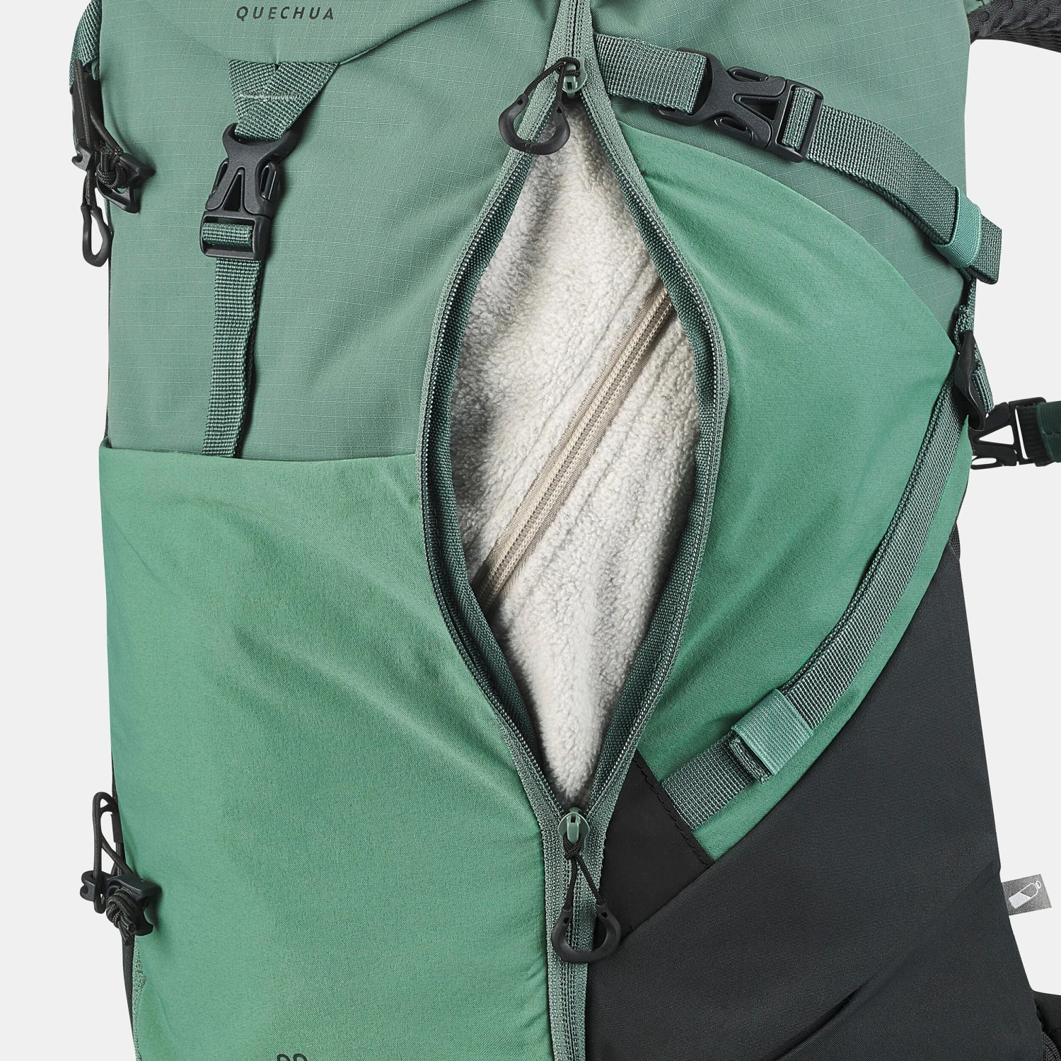 Quechua Mountain Walking 30 L Backpack MH500 - Image 11