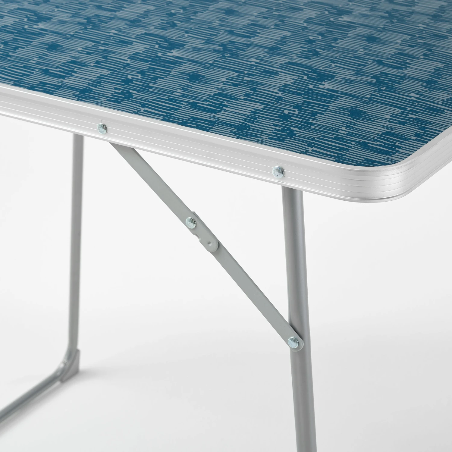 Quechua FOLDING CAMPING TABLE – 2 TO 4 PEOPLE - Image 2